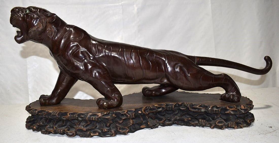 JAPANESE BRONZE TIGER W/BASE, 19/20TH C., L. 29" (1 of 6)