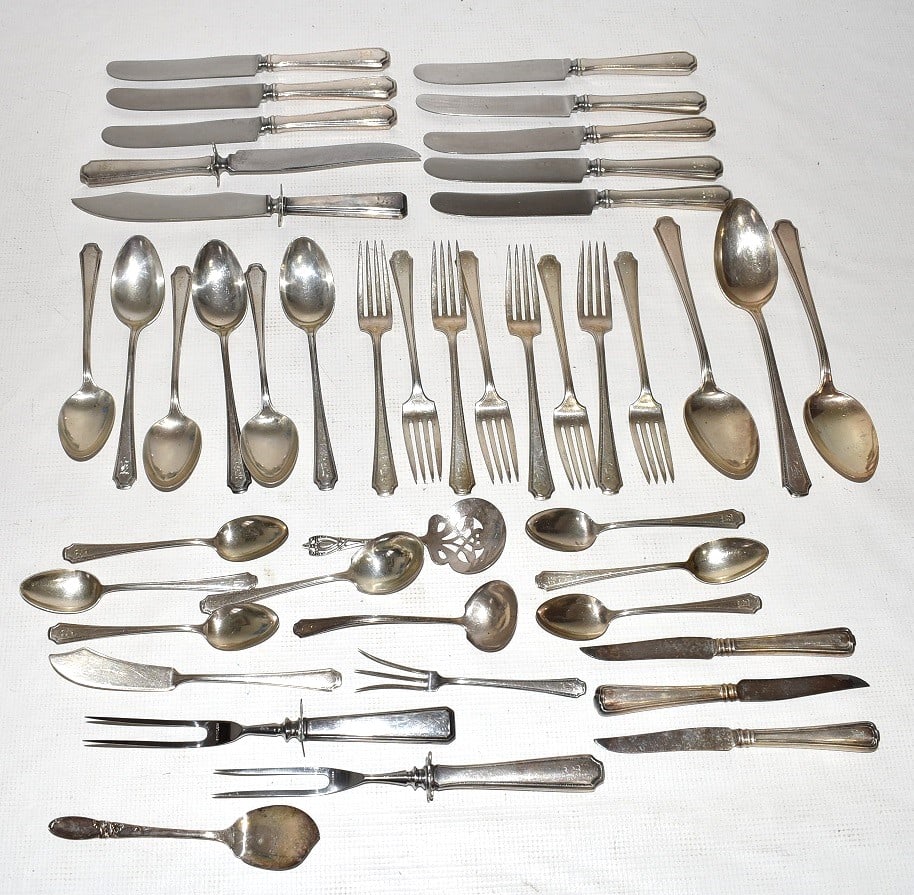 LOT ASSORTED TOWLE STERLING FLATWARE W/SERVING PIECES (1 of 7)