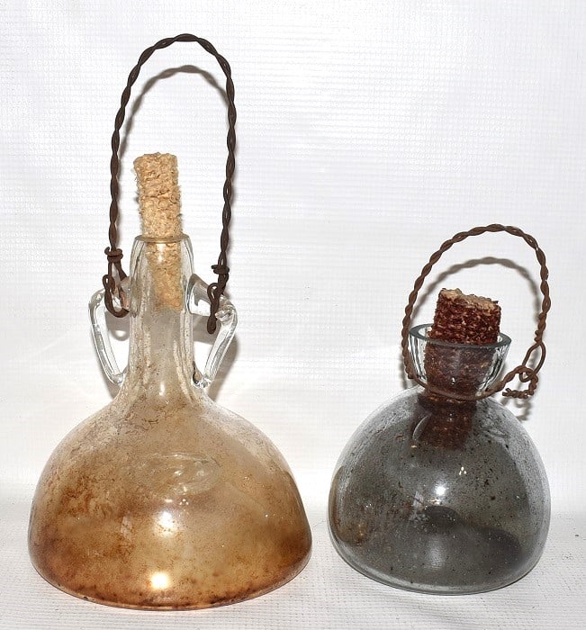 LOT (2) GLASS FLY TRAPS, 19TH C., H. 7" & 4": LOT (2) GLASS FLY TRAPS, 19TH C., H. 7" & 4"