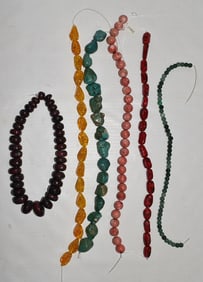 LOT ASSORTED BEADS INCL. TURQUOISE, CORAL, JADE, AMBER