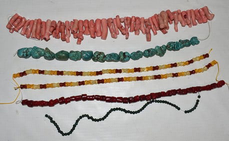 LOT ASSORTED BEADS INCL. TURQUOISE, CORAL, AMBER