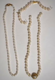 LOT (2) FRESH/SOUTH SEA PEARL NECKLACES, C. 1960