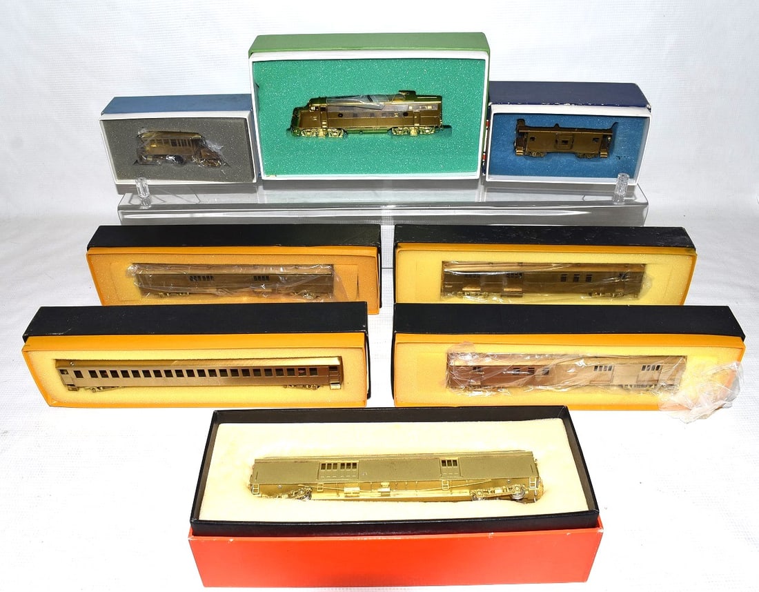 8 BRASS H.O TRAINS INCL NYO & W, F-3, PH. 11 A ENGINE + (1 of 9)