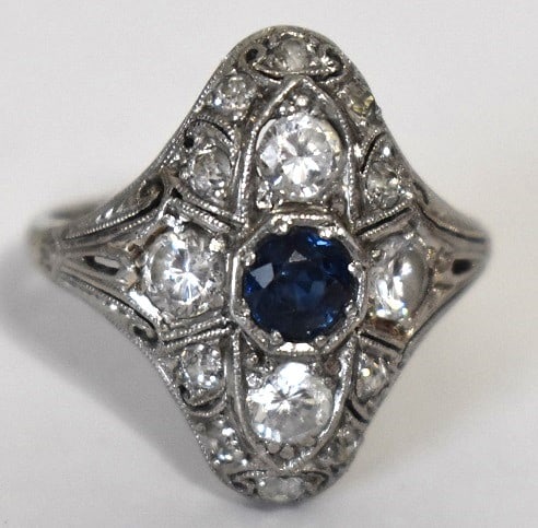 ART DECO 19KT WHITE GOLD/DIAMOND & SAPPHIRE RING: ART DECO 19KT WHITE GOLD/DIAMOND & SAPPHIRE RING W/APPROX. 1 CT BRIGHT WHITE DIAMONDS & .30 SAPPHIRE, C. 1920, SZ. 6 1/2, W. 2.8 DWT