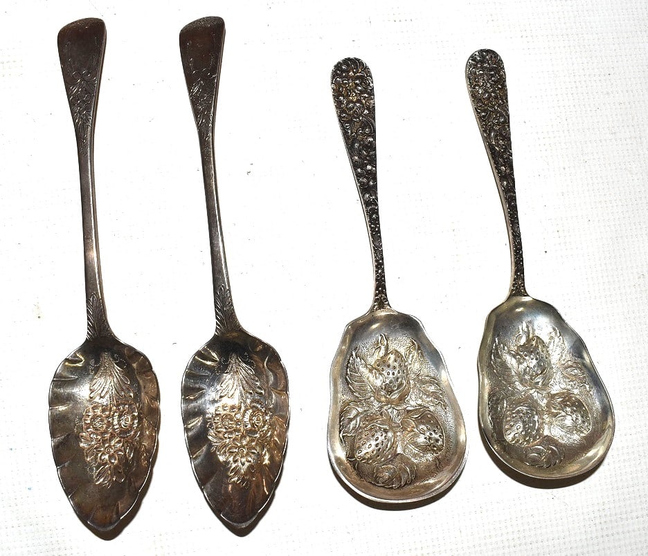 (4) STERLING SILVER BERRY SPOONS INCL. STIEFF & LONDON (1 of 12)