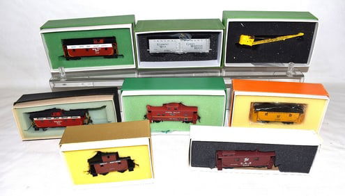 8 BRASS H.O TRAINS INCL CABOOSE'S/BOX CAR/BURRO CRANE +