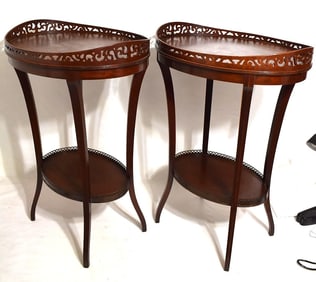 PR. REGENCY MAHOGANY /BRASS OVAL STANDS, 20TH C.