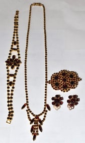 4 CZECHOSLOVAKIAN GARNET/GILT BROOCH/BRACELET/NECKLACE+