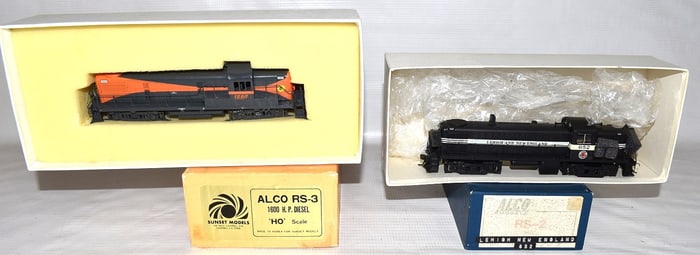 2 BRASS H.O TRAINS INCL. 2 DIESEL ENGINES L. & N.E +