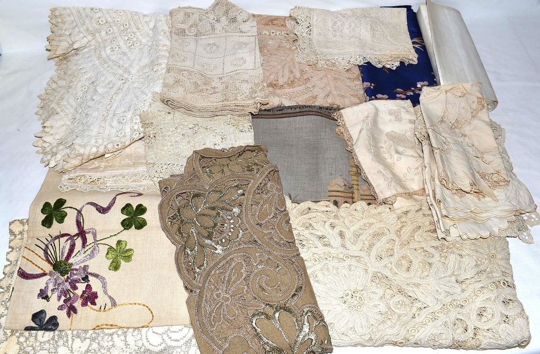 ASSORT. VINT. LINENS INCL. NEEDLE POINT, CROCHET, ETC.: LARGE LOT ASSORTED VINTAGE LINENS INCL. NEEDLE POINT, CROCHET, BRITISH LINEN PLACEMATS, TABLECLOTHS