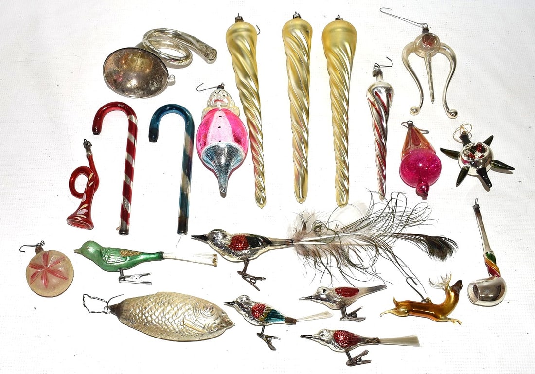 LOT ASSORT. VINTAGE GLASS FIGURAL CHRISTMAS ORNAMENTS: LOT ASSORTED VINTAGE GLASS FIGURAL CHRISTMAS ORNAMENTS, C. 20TH C.