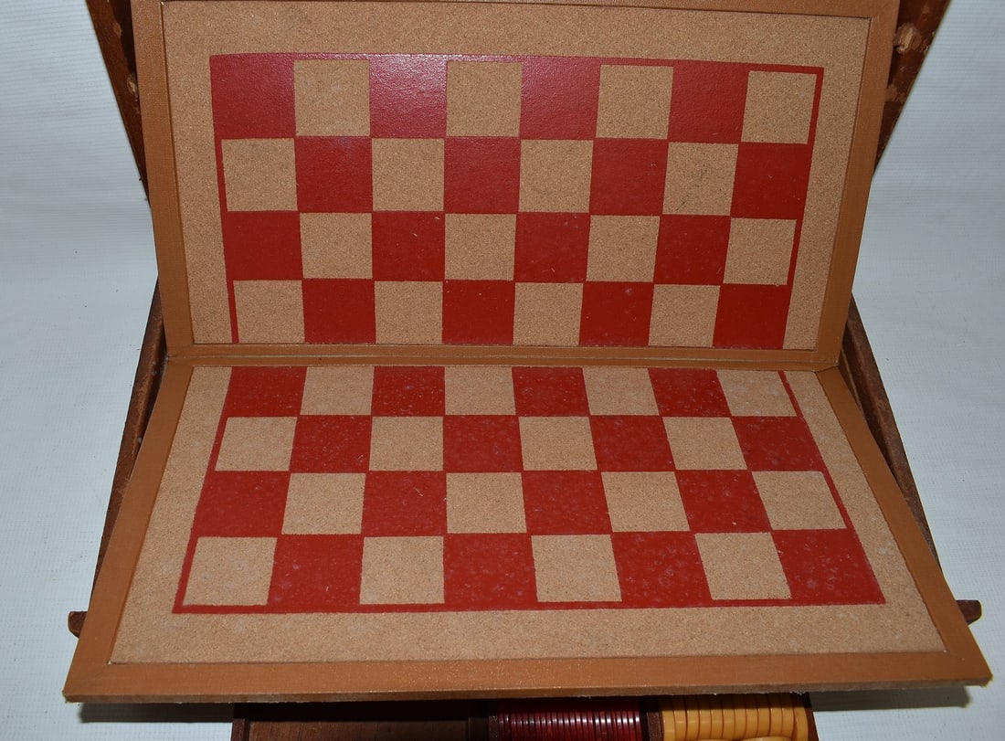 TRAVELING GAME BOX W/ROULETTE WHEEL, BACKGAMMON, ETC. - 4