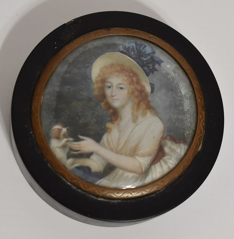 EARLY WATERCOLOR MINIATURE SNUFF BOX, 19TH C., D. 3": EARLY WATERCOLOR MINIATURE SNUFF BOX, 19TH C., D. 3"