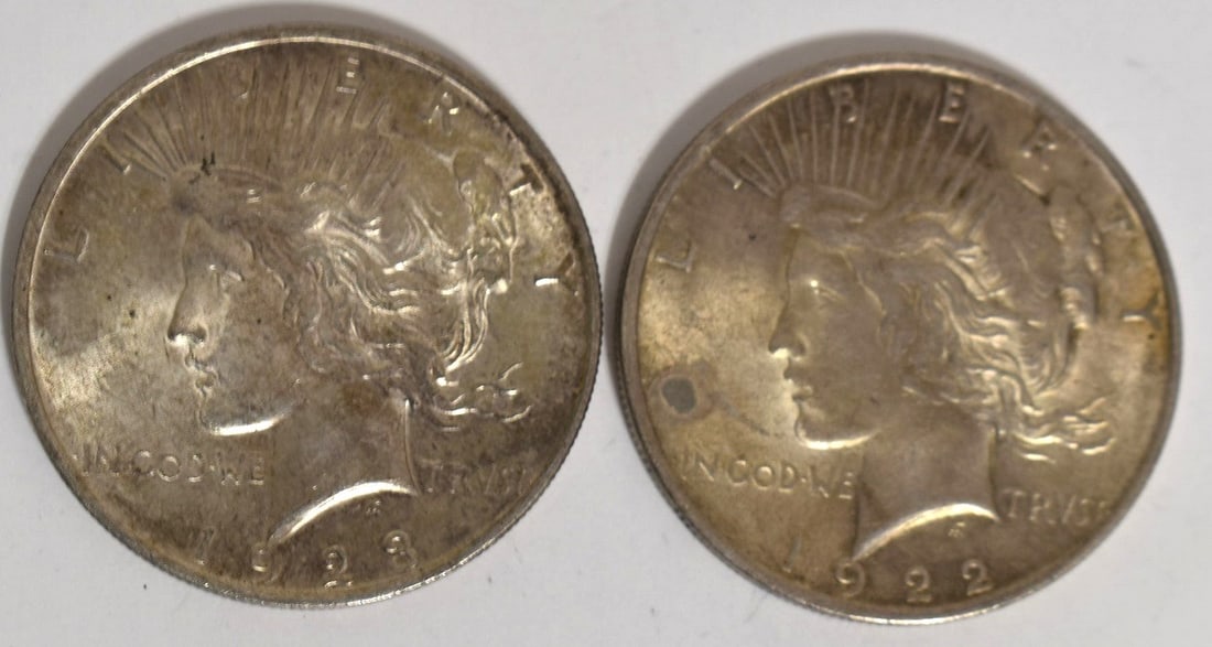 LOT (2) US SILVER PEACE DOLLARS, 1922/23 MS: LOT (2) US SILVER PEACE DOLLARS, 1922/23 MS