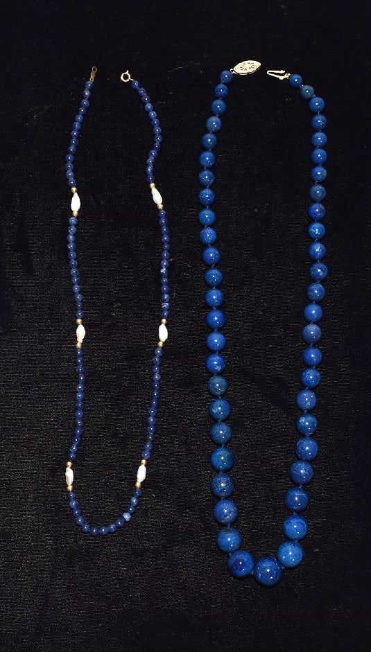 (2) ART DECO 14KT YELLOW GOLD, LAPIS & PEARL NECKLACES: LOT (2) ART DECO 14KT YELLOW GOLD, LAPIS & PEARL NECKLACES, C. 1960, L. 18" & 16"