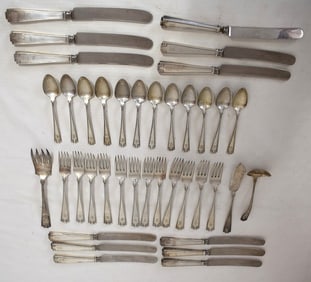 GORHAM ETRUSCAN PATTERN FLATWARE SERVICE, C. 1920
