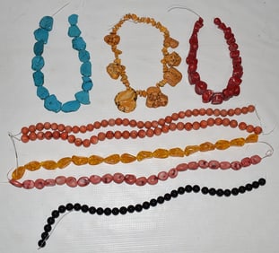 LOT ASSORTED BEADS INCL. TURQUOISE, CORAL, AMBER