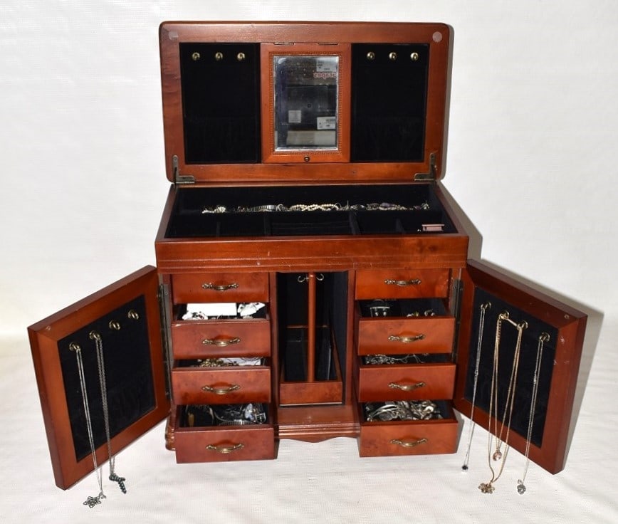 CONTEMPORARY DRESSER JEWELRY BOX W/CONTENTS, 20TH C.: CONTEMPORARY DRESSER JEWELRY BOX W/CONTENTS, 20TH C., 13" X 16" X 9"