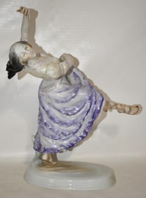 HEREND H/P PORCELAIN HUNGARIAN DANCING FIGURE