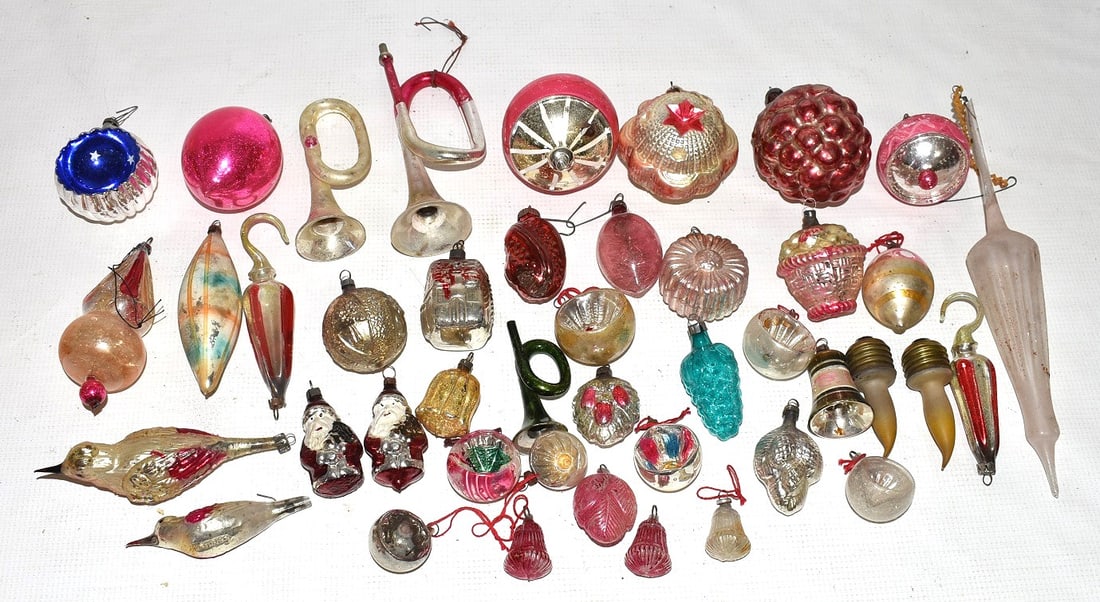 LOT ASSORT. VINT. GLASS FIGURAL CHRISTMAS ORNAMENTS: LOT ASSORTED VINTAGE GLASS FIGURAL CHRISTMAS ORNAMENTS, 19/20TH C.