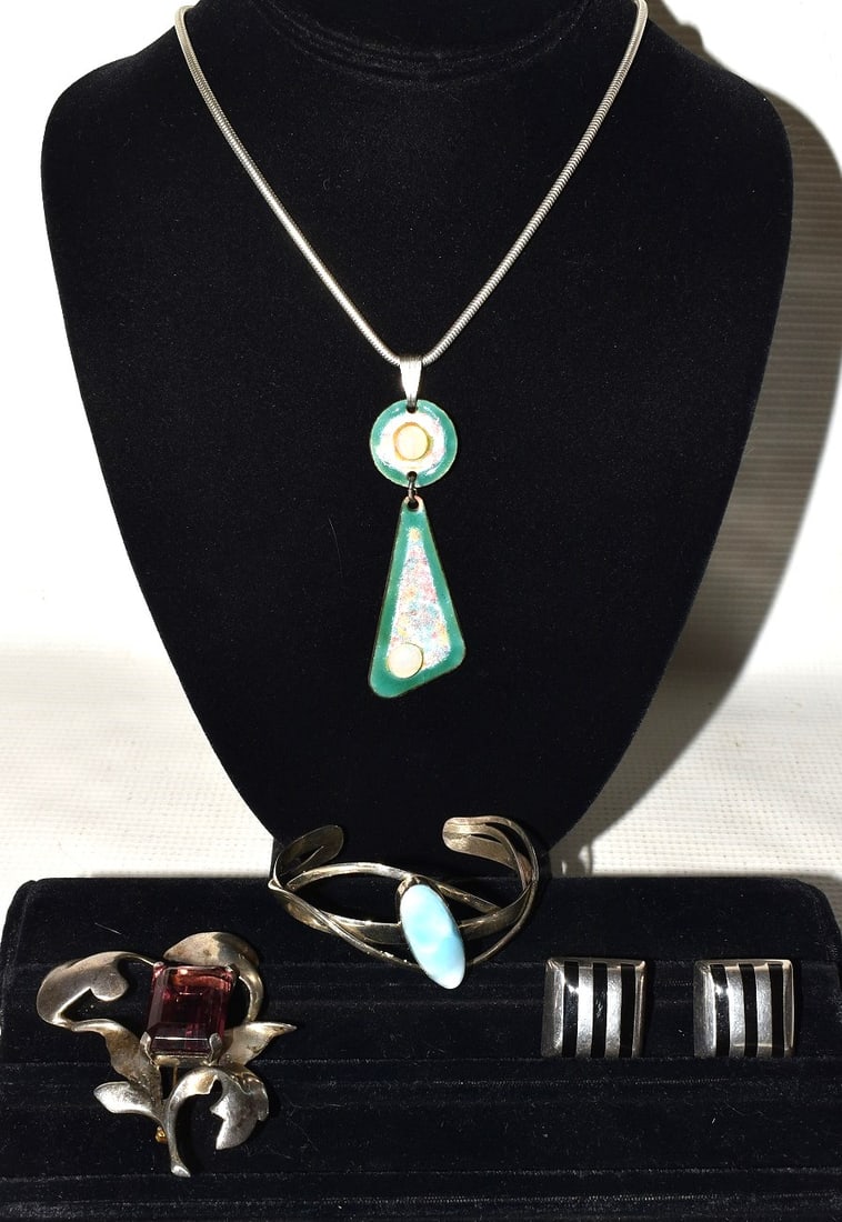 LOT ASSORT. STERLING JEWELRY INCL. MCM, ENAMELED STONE (1 of 6)