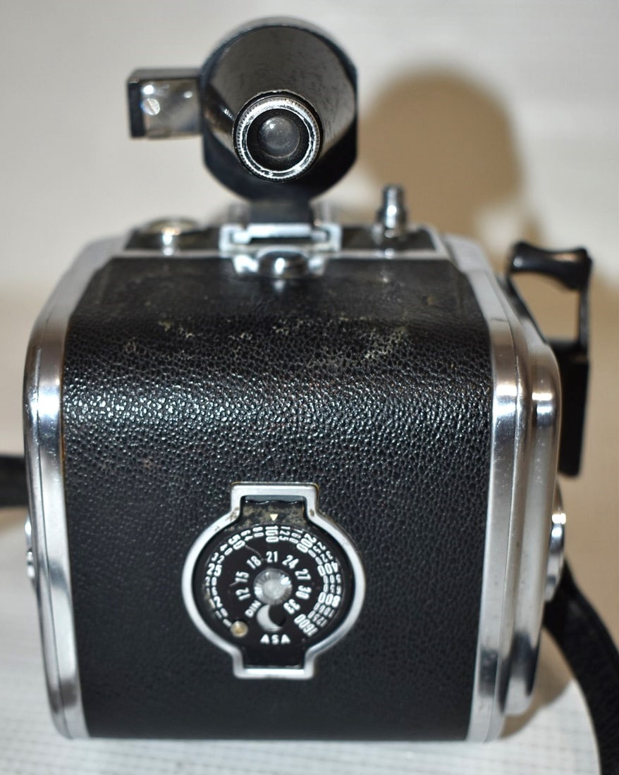 (2) HASSELBLAD 225 SQUARE FORMAT CAMERAS, (1) NO BACK - 5