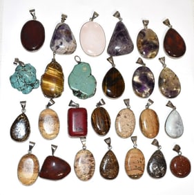 LARGE LOT ASSORTED HARDSTONE NECKLACE PENDANTS, 2OTH C.