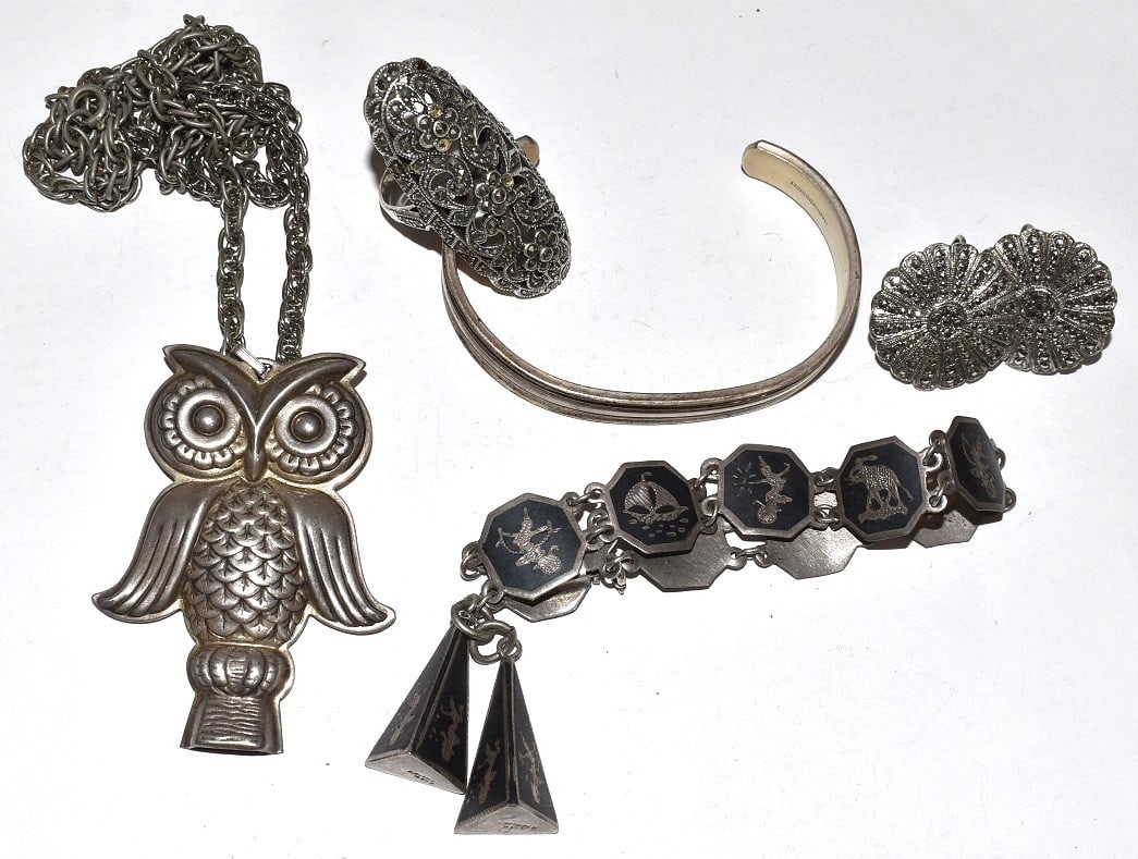 LOT ASSORTED ESTATE STERLING JEWELRY FINDINGS, 20TH C. (1 of 5)