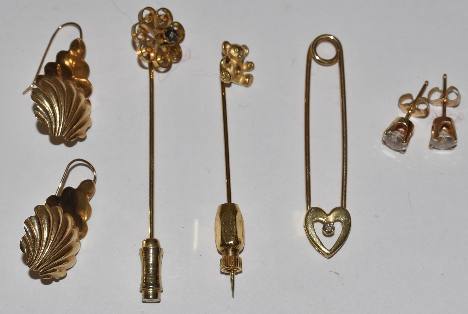 ASST. VICT./CONTEMPORARY GOLD STICK PINS/EARRINGS, ETC. (1 of 5)