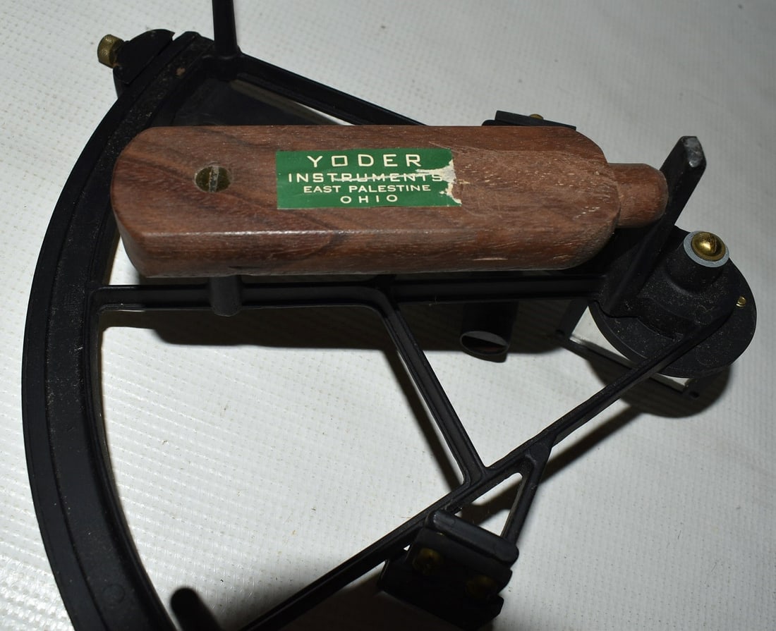 YODER INSTRUMENTS SEXTANT (CASED) 20TH C. - 3