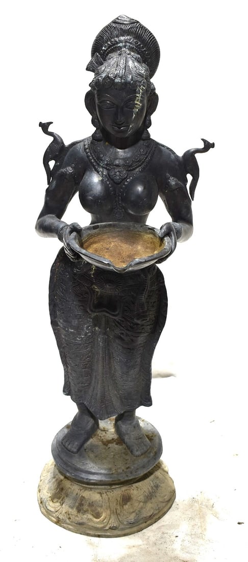 INDIAN DIETY GARDEN FIGURE, H. 37": INDIAN DIETY GARDEN FIGURE, H. 37"