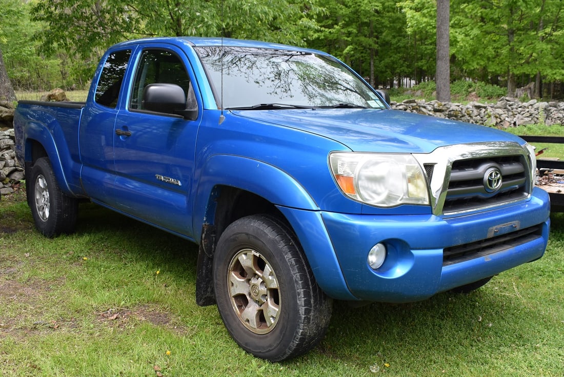 2009 TOYOTA TACOMA SR5 CLUB CAB PICKUP, 124294 MILES: 2009 TOYOTA TACOMA SR5 CLUB CAB PICKUP, 124294 MILES, VIN #5TEUU42N09Z635626