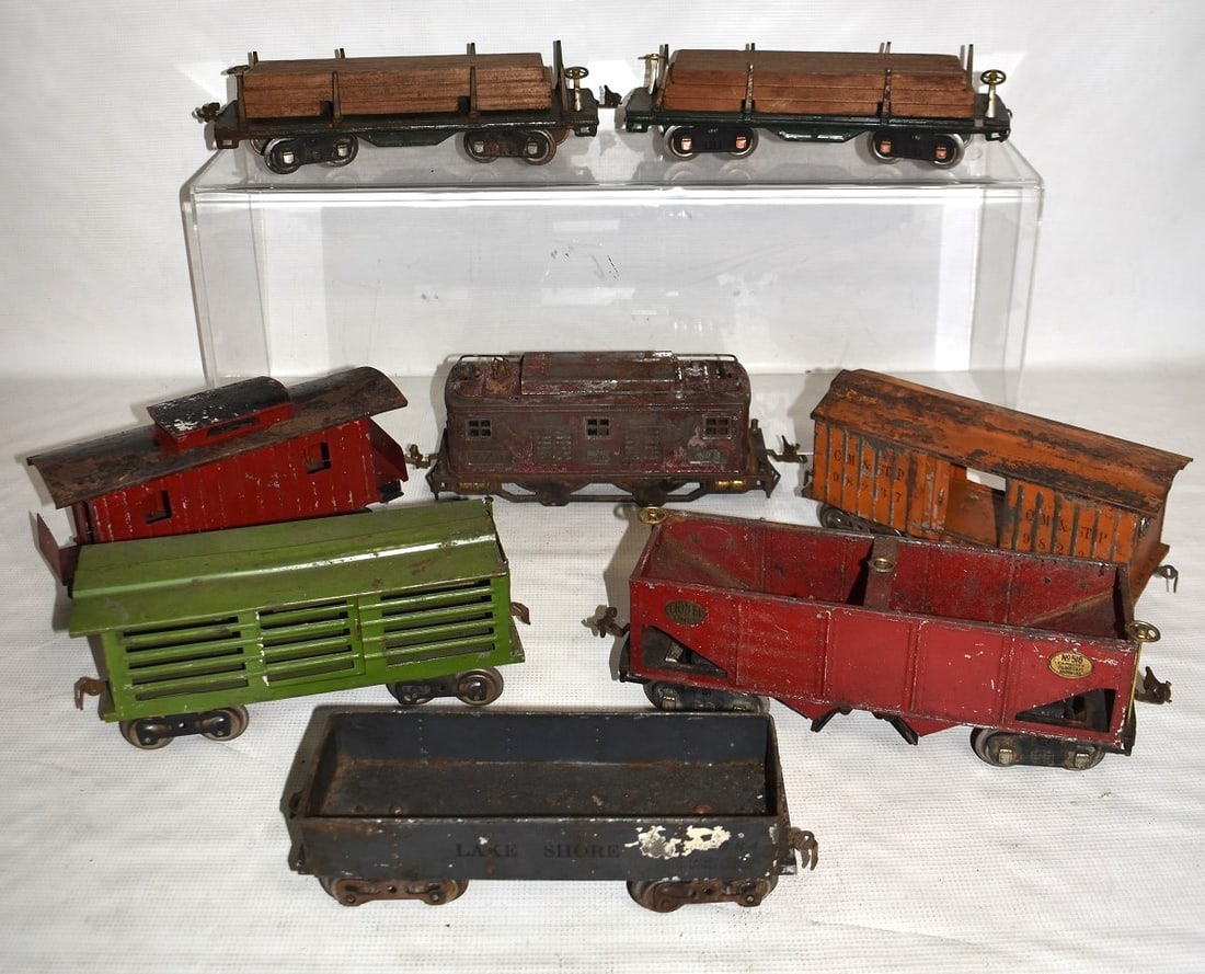 LOT ASSORTED STANDARD GAUGE TRAINS, C. 1920 (1 of 8)