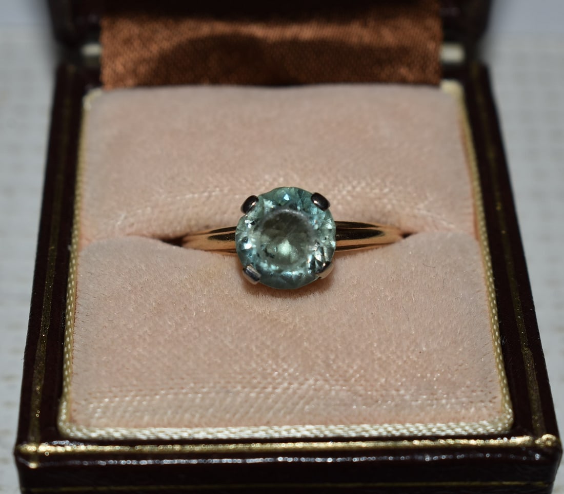 DECO 14KT YELLOW GOLD/AQUAMARINE RING SZ. 8, W. 1.8 DWT: DECO 14KT YELLOW GOLD/AQUAMARINE RING, SZ. 8, W. 1.8 DWT