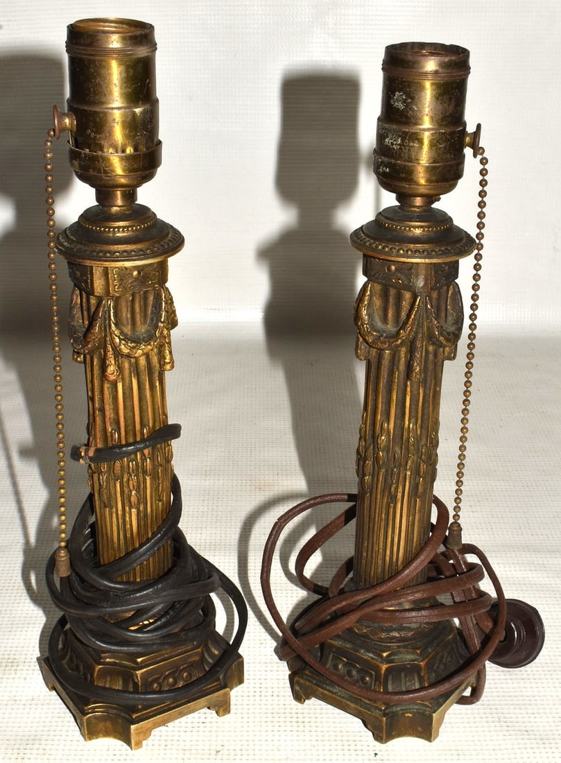 PAIR FRENCH CAST BRONZE BOUDOIR LAMP BASES, C. 1920: PAIR FRENCH CAST BRONZE BOUDOIR LAMP BASES, C. 1920, H. 12"