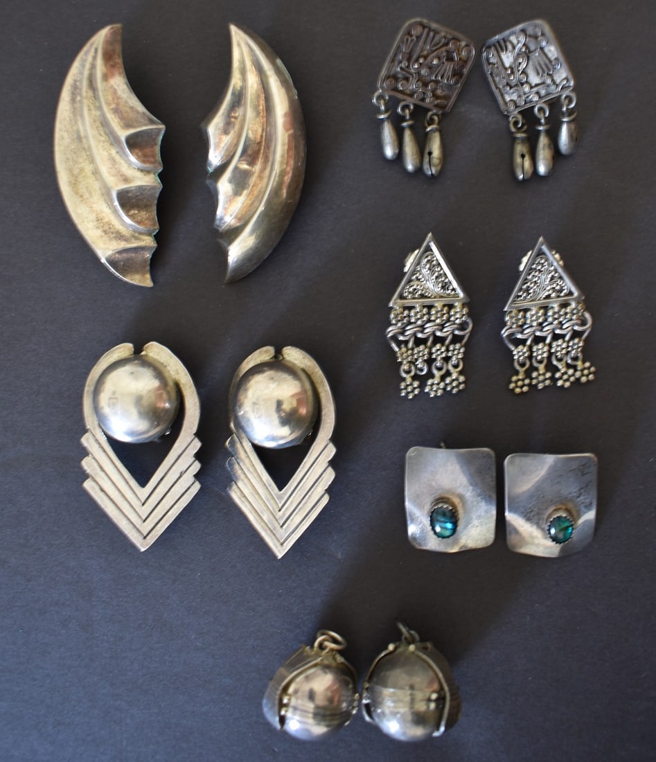 ASSORTED VINTAGE STERLING EARRINGS, 20TH C., W. 3.7 OZ. (1 of 13)
