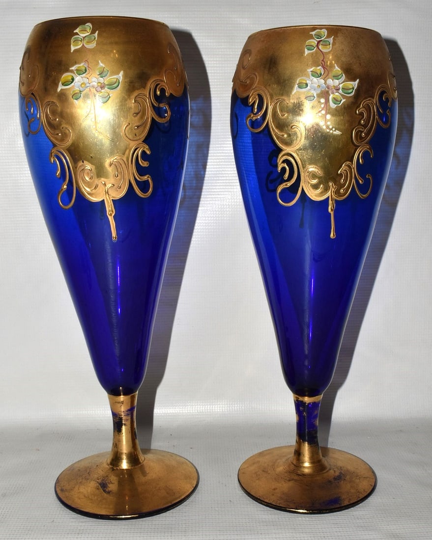PR. CZECHOSLOKIAN HAND PAINTED GOLD LEAF VASES, C. 1940 (1 of 6)
