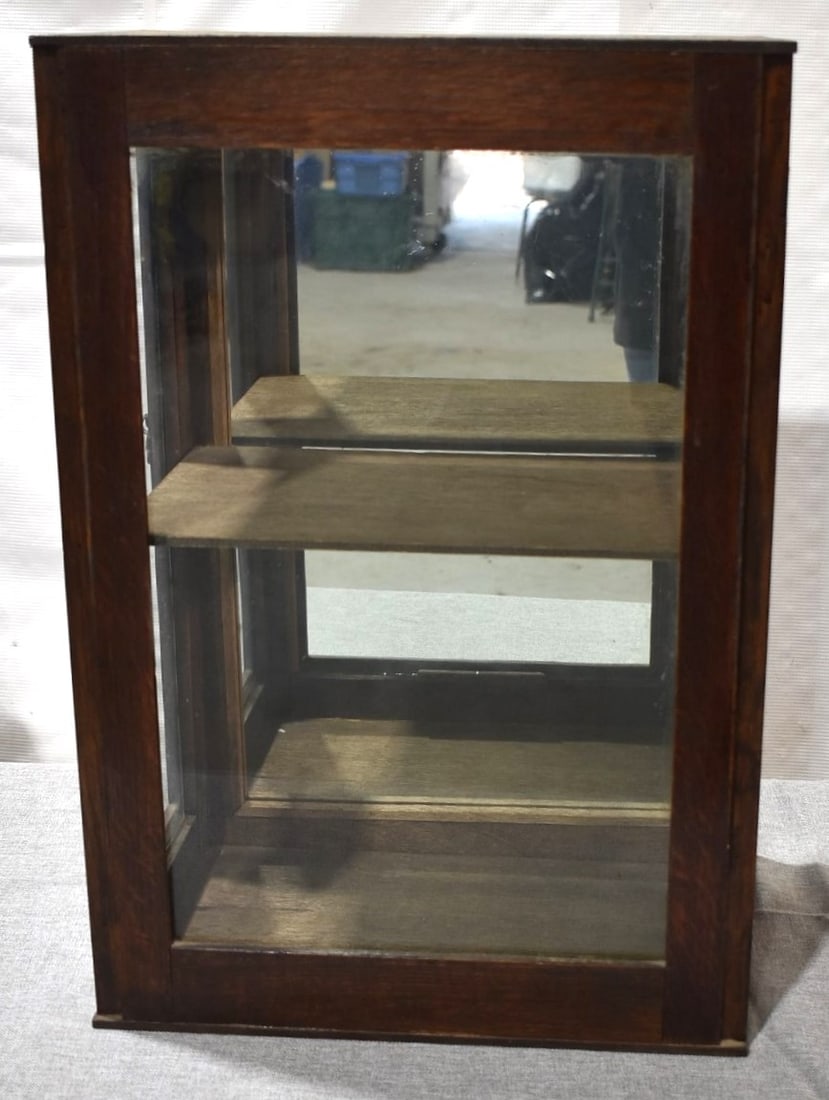 COUNTRY STORE OAK COUNTERTOP PIE SAFE, 20TH C. (1 of 5)