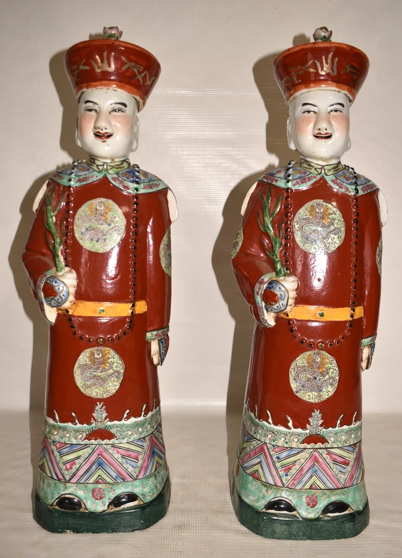 PR. CHINESE PORCELAIN EMPEROR TEMPLE FIGURES, 20TH C. (1 of 9)
