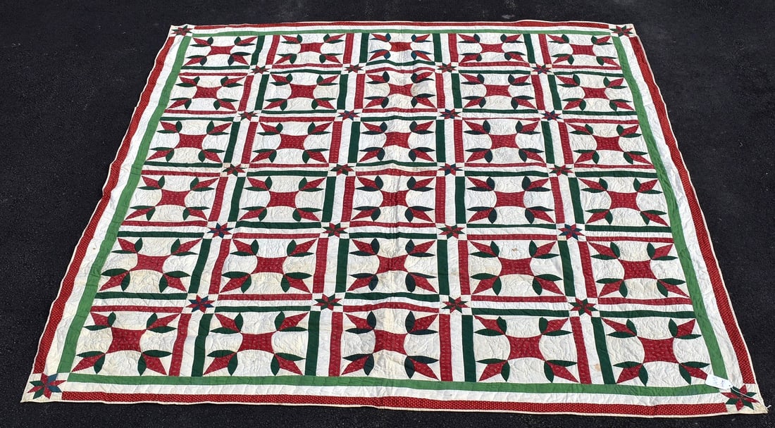 ANTIQUE TRI-COLOR QUILT, 19TH C., H. 78", W. 88" (1 of 5)
