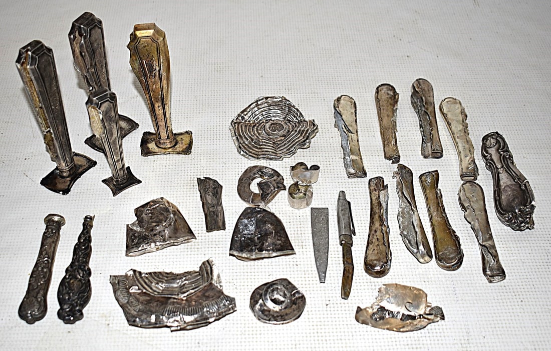 ASST VINT. STERLING SCRAP HANDLES, 20TH C., W. 14.0 OZ. (1 of 6)