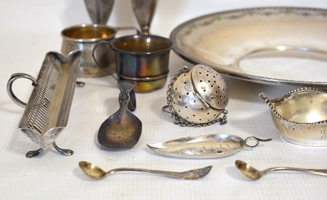 LOT ASSORTED STERLING INCLUDES TEA BALL, COMPOTES, ETC. - 4