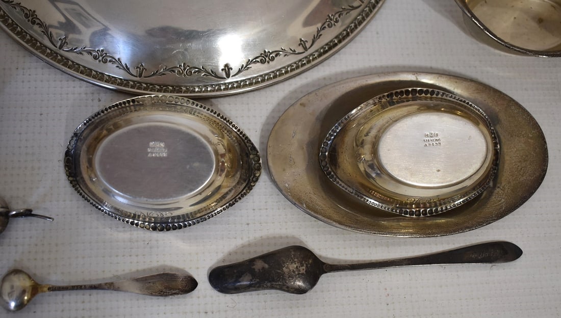 LOT ASSORTED STERLING INCLUDES TEA BALL, COMPOTES, ETC. - 8