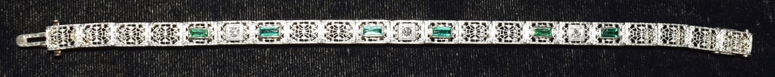 ART DECO 14KT WHITE GOLD/GREEN STONE FILIGREE BRACELET: ART DECO 14KT WHITE GOLD/GREEN STONE FILIGREE BRACELET, C. 1920, W. 7.6 DWT, L. 7"