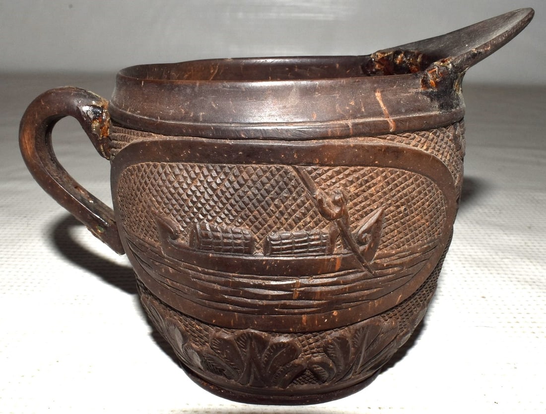 SET CARVED COCONUT SHELL TEA SET. 19/20TH C. - 14