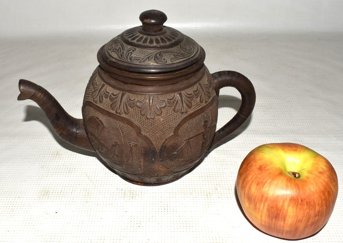 SET CARVED COCONUT SHELL TEA SET. 19/20TH C. - 2