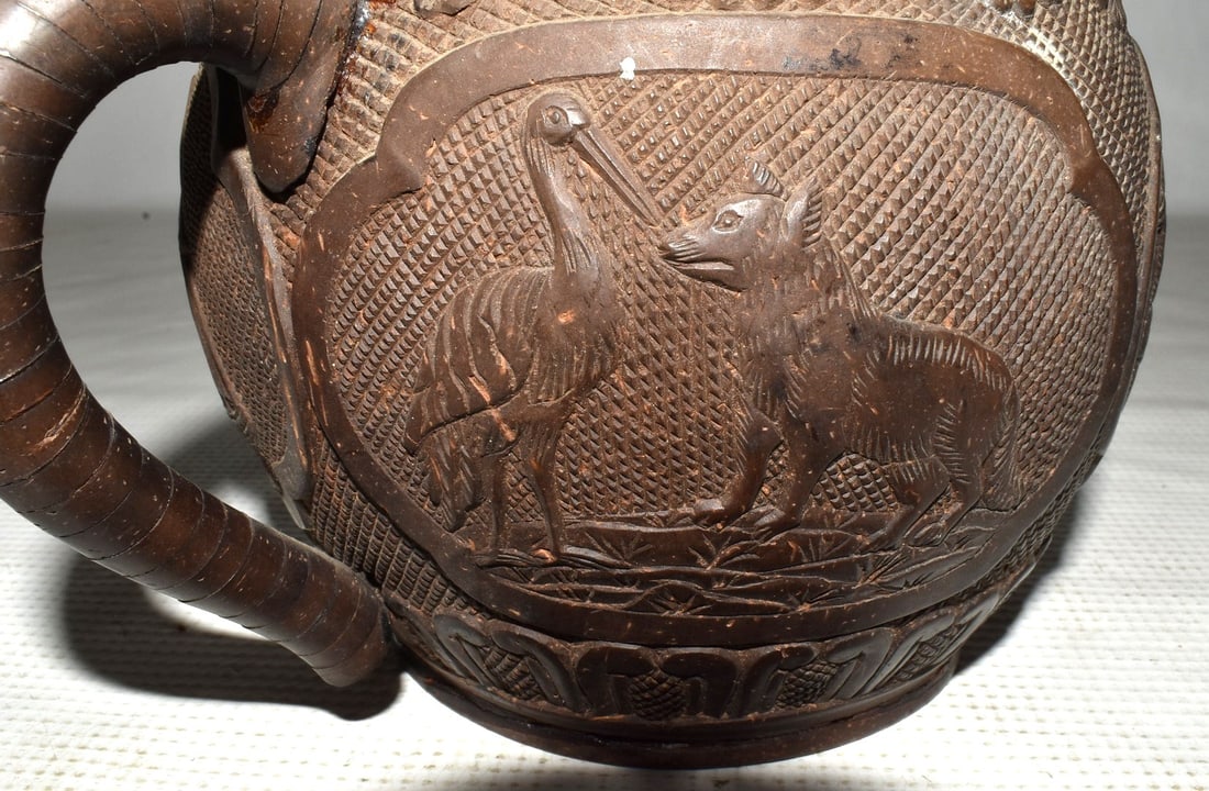 SET CARVED COCONUT SHELL TEA SET. 19/20TH C. - 8