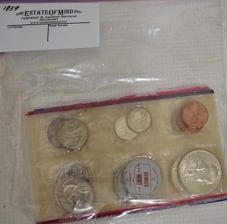 LOT ASSORTED U.S. MINT SETS - 3