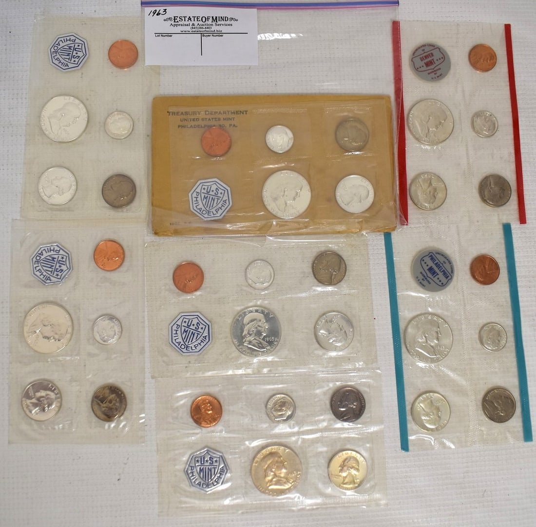 LOT ASSORTED U.S. MINT SETS - 7