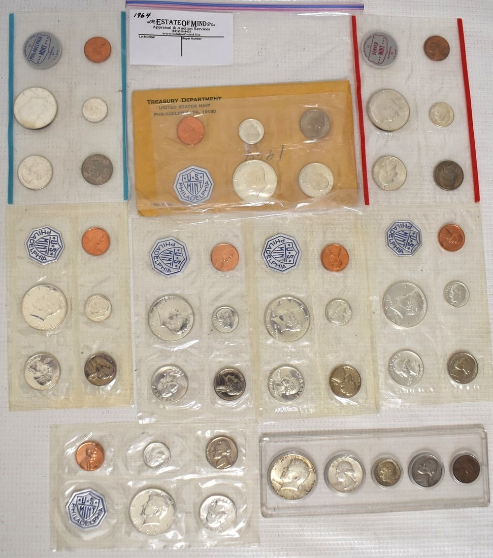 LOT ASSORTED U.S. MINT SETS - 8